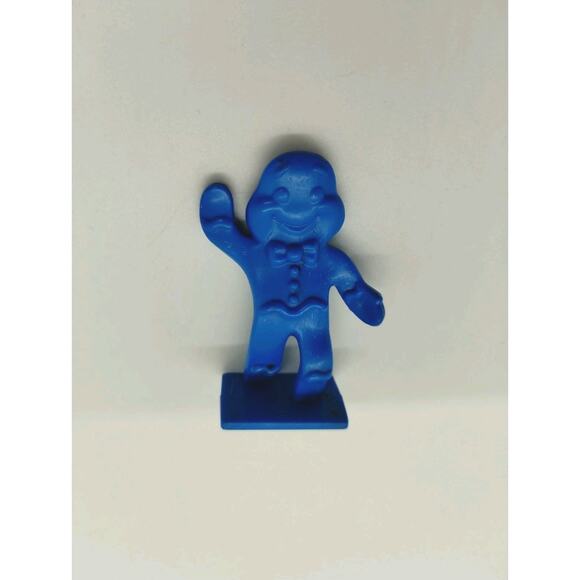 Candyland Blue Gingerbread Man Token Replacement Game Piece 2010 Plastic - Picture 1 of 2